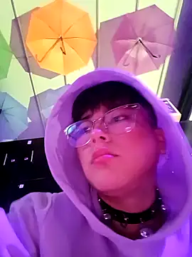 Snapshot of LyamMarven01 chatting on December 14, 5:02 am LyamMarven01 online show from December 14, 5:02 am