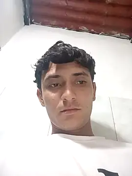 Snapshot of maikel23grande chatting on December 14, 4:29 am maikel23grande online show from December 14, 4:29 am