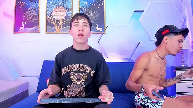 Alex jeins at online show from January 18, 2:10 pm