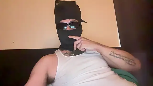 angelblanco online show from April 28, 10:59 pm