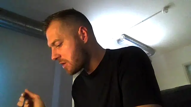 cheekycherryx online show from February 26, 11:59 pm