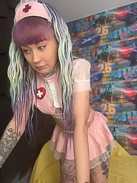 Snapshot of Tattoo__Moon chatting on May 29, 11:47 pm Tattoo Moon online show from May 29, 11:47 pm