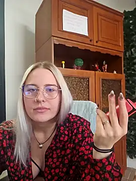 ChristinaWheeled11 online show from March 4, 10:43 am