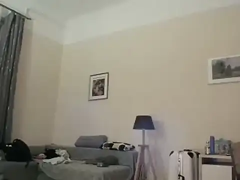 Bellaa25 online show from April 18, 6:01 pm