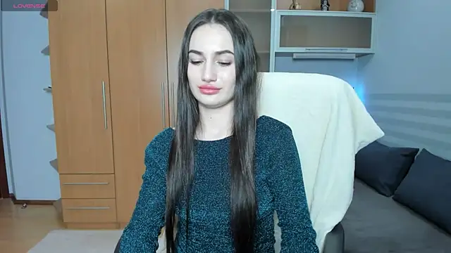 MiraaLes online show from April 17, 7:39 pm