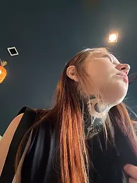 FionaMurr online show from February 26, 4:44 am