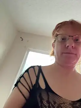 Lenaravenswood online show from February 22, 8:40 pm