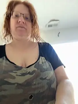 Lenaravenswood online show from April 9, 7:41 pm