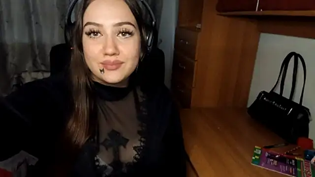 GerriPepperman online show from December 17, 11:38 am