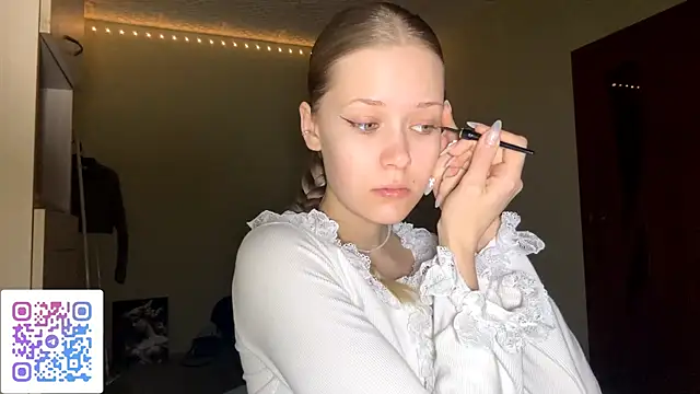 ZaidaSchwarten online show from February 5, 5:23 am