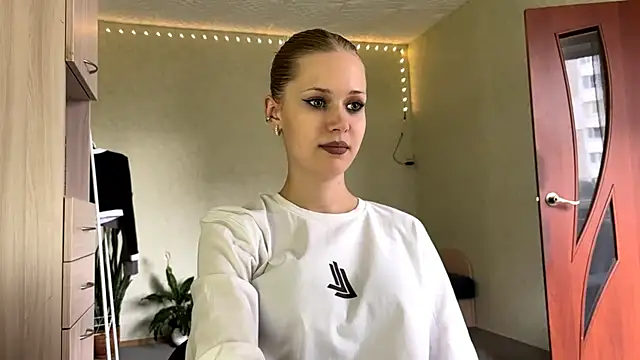 ZaidaSchwarten online show from July 4, 12:22 pm