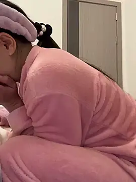 cmvoo online show from December 17, 2:12 pm