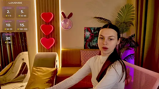 MaxinCarroll online show from April 8, 10:04 am