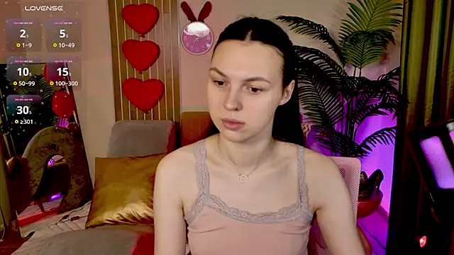 MaxinCarroll online show from April 22, 10:28 am