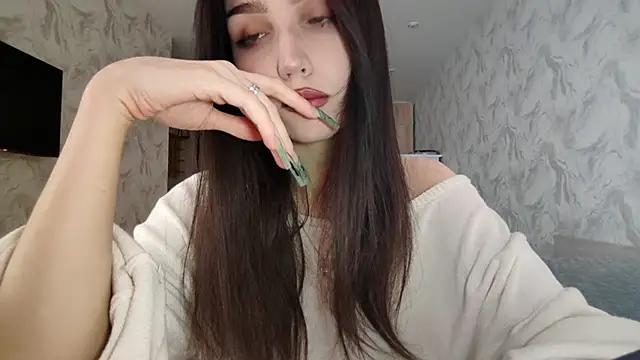 Qwami Amie online show from February 27, 5:29 am