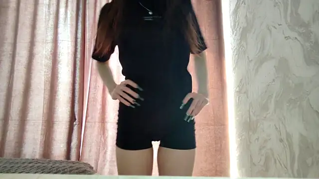 Qwami Amie online show from March 7, 6:21 am