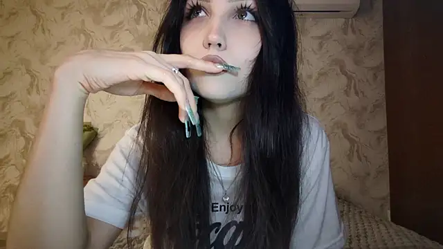 Qwami Amie online show from March 16, 3:16 pm