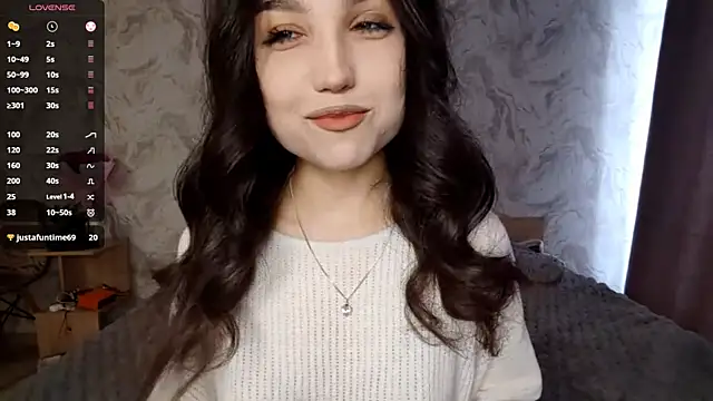 Qwami Amie online show from April 23, 6:36 am