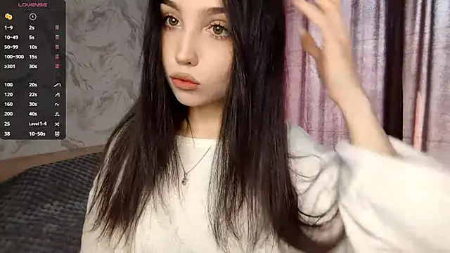 Qwami Amie online show from April 24, 6:49 am