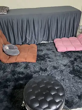 EmyNg online show from February 27, 4:18 pm