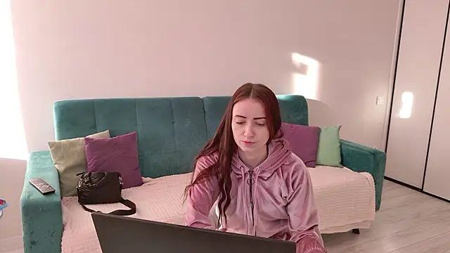 Sandra Prafer online show from March 7, 4:53 am