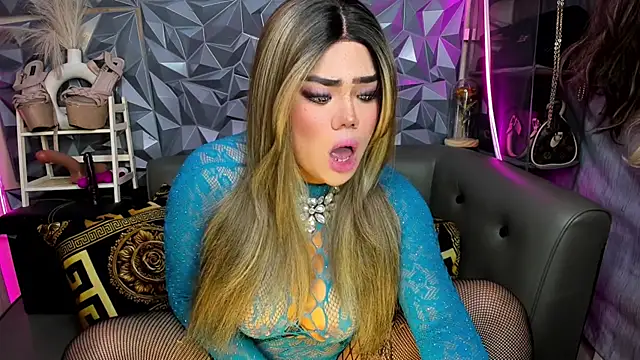 AlwaysHornyMia online show from March 29, 1:22 pm