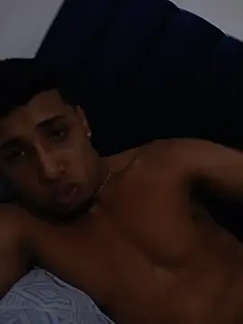 Snapshot of Liam_Thomas chatting on January 10, 10:58 pm Liam Thomas online show from January 10, 10:58 pm