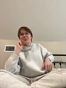 Lassie Cassie online show from February 3, 7:08 pm