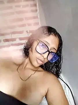 SweetEmxxx online show from February 7, 8:23 pm