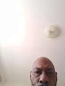 Rizzle9800 online show from December 15, 7:29 pm