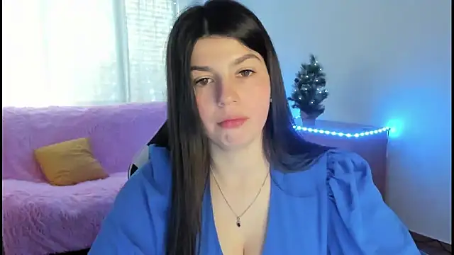 KisaModel online show from December 21, 8:10 am