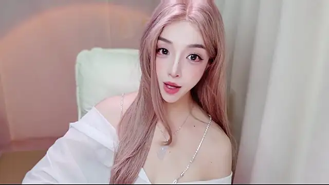 zizi-a online show from April 18, 9:46 am