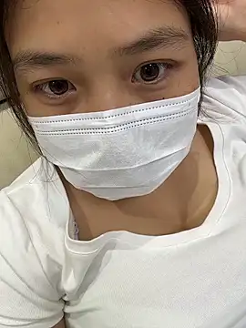 qwe522522 online show from April 22, 3:02 pm