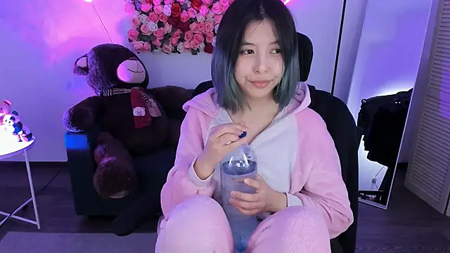 SirenMystiq online show from April 15, 7:58 pm