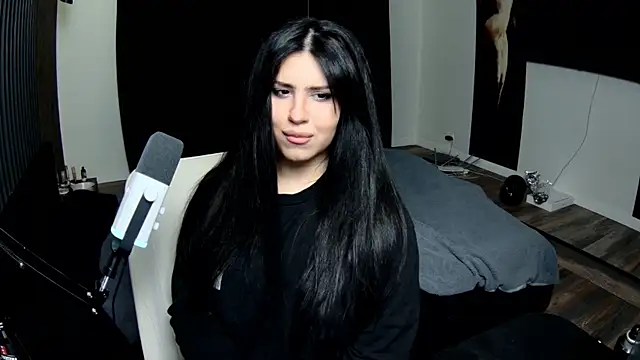 Snapshot of Nicole_Pars chatting on March 1, 4:42 pm Nicole Pars online show from March 1, 4:42 pm