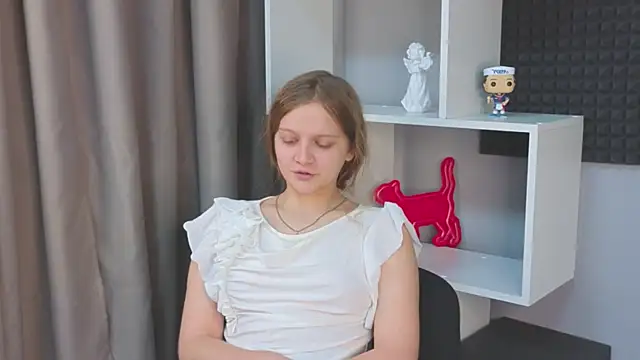 HazeElariel online show from March 18, 9:56 am