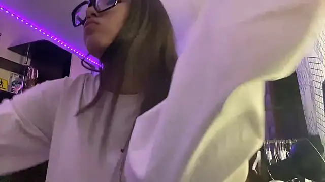 Ronnni Schmidt online show from December 18, 11:16 am