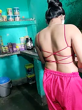 Snapshot of Cuple_masti72 chatting on May 14, 2:51 am Cuple masti72 online show from May 14, 2:51 am