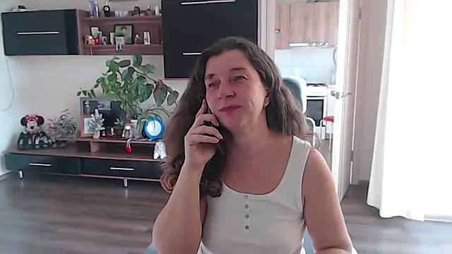 Snapshot of SofiaBoone chatting on January 14, 8:31 am SofiaBoone online show from January 14, 8:31 am