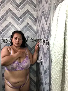 SayMarLuna online show from April 7, 8:42 pm