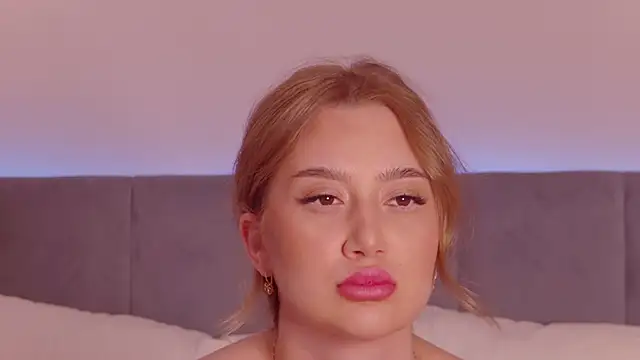 LucieBliss online show from March 15, 6:14 pm