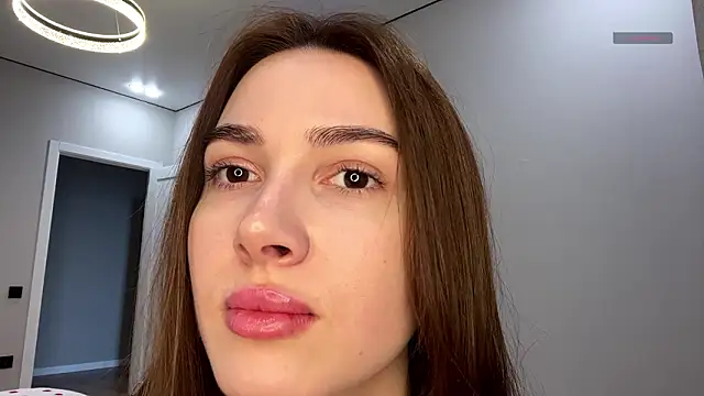 SepiahLune online show from February 10, 8:07 am