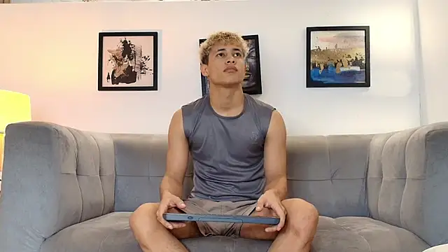 YOUNG GUYS1 online show from April 24, 7:22 am