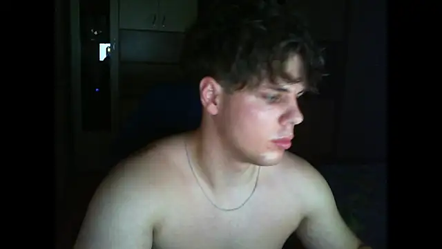 GymGuy0505 online show from January 5, 10:46 pm