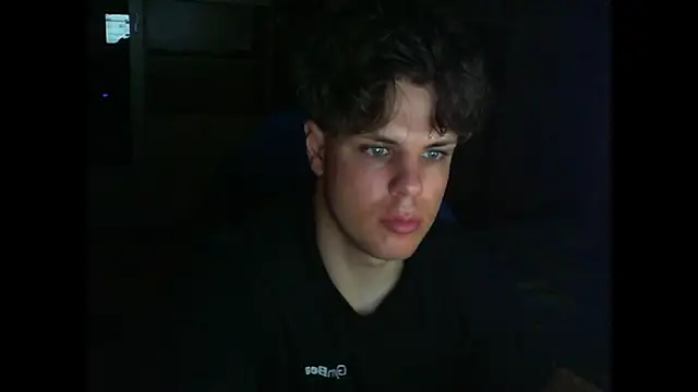 GymGuy0505 online show from March 27, 10:53 pm