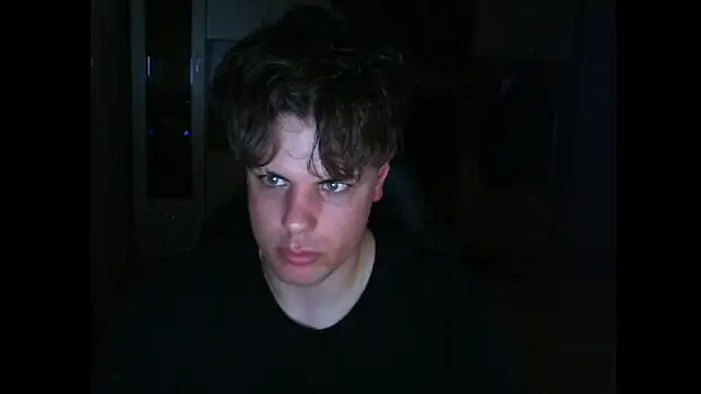 GymGuy0505 online show from June 11, 9:24 pm
