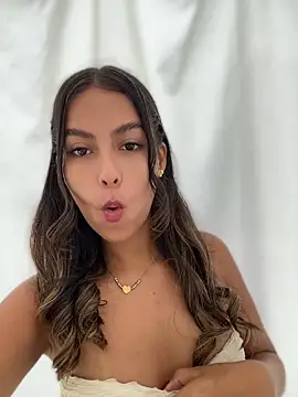 Valeria-escobar online show from April 8, 1:55 pm