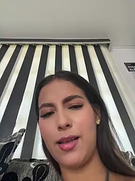 Valeria-escobar online show from April 14, 1:39 pm