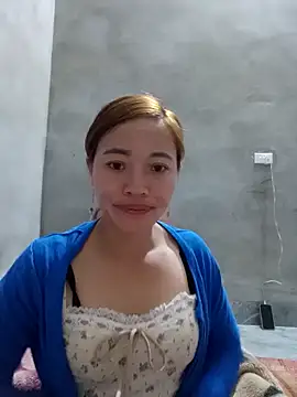 little-effy online show from December 18, 3:56 am