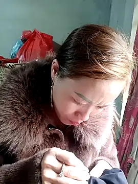 little-effy online show from February 17, 3:03 am